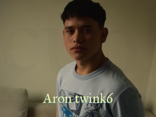 Aron_twink6