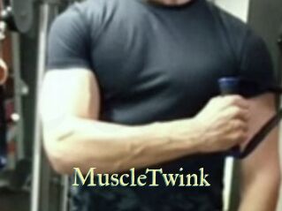 MuscleTwink Cube Lille