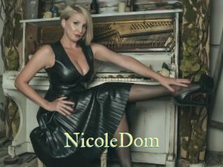 NicoleDom