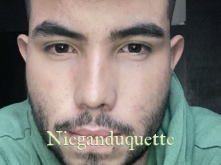 Nieganduquette