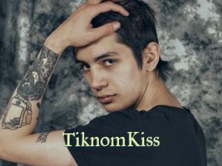 TiknomKiss